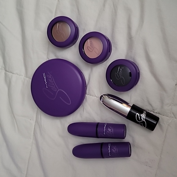 MAC SELENA - Picture 1 of 17